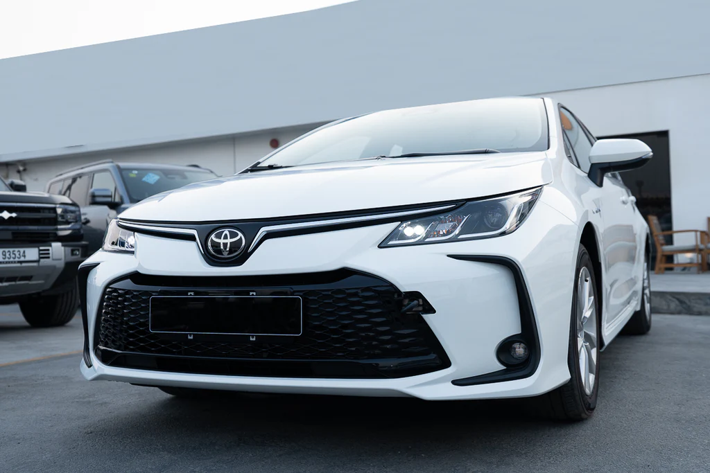 Toyota-Corolla-Hybrid-1.8L-Elite-Petrol-Automatic-Transmission-2025-1